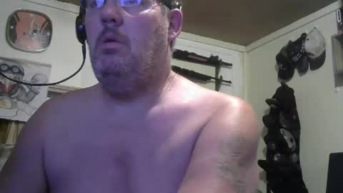 Snapshot of bigjohn41000 chatting on September 21, 9:00 am bigjohn41000 online show from September 21, 9:00 am