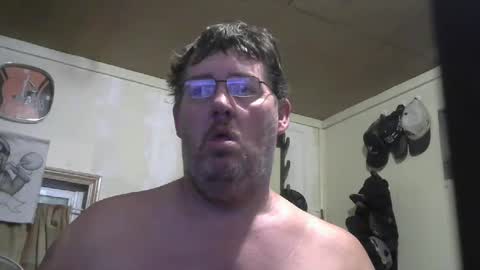 Snapshot of bigjohn41000 chatting on September 29, 9:47 am bigjohn41000 online show from September 29, 9:47 am