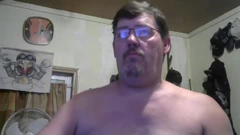 Snapshot of bigjohn41000 chatting on October 5, 9:07 am bigjohn41000 online show from October 5, 9:07 am