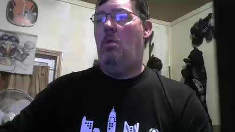 Snapshot of bigjohn41000 chatting on October 11, 9:52 am bigjohn41000 online show from October 11, 9:52 am