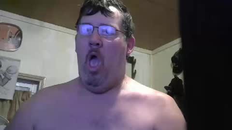 Snapshot of bigjohn41000 chatting on October 12, 9:41 am bigjohn41000 online show from October 12, 9:41 am