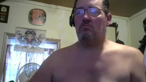 Snapshot of bigjohn41000 chatting on October 13, 9:37 pm bigjohn41000 online show from October 13, 9:37 pm