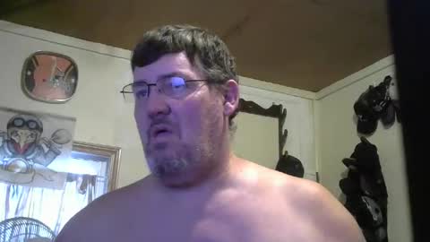 Snapshot of bigjohn41000 chatting on October 20, 8:42 pm bigjohn41000 online show from October 20, 8:42 pm