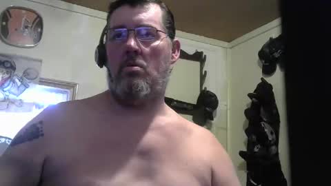 Snapshot of bigjohn41000 chatting on November 22, 6:40 pm bigjohn41000 online show from November 22, 6:40 pm