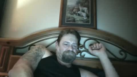 Snapshot of bigload1972 chatting on December 7, 6:43 am bigload1972 online show from December 7, 6:43 am