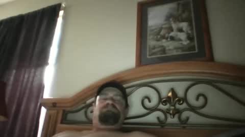 Snapshot of bigload1972 chatting on December 22, 9:20 pm bigload1972 online show from December 22, 9:20 pm