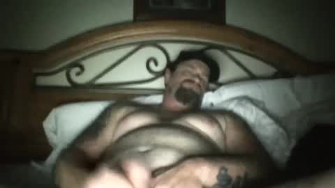 Snapshot of bigload1972 chatting on January 3, 4:44 am bigload1972 online show from January 3, 4:44 am