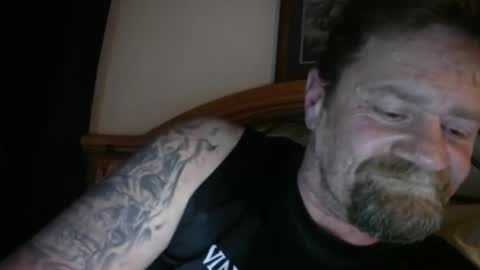 Snapshot of bigload1972 chatting on October 15, 12:22 am bigload1972 online show from October 15, 12:22 am