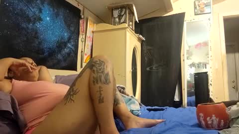 the Mini mami online show from February 28, 9:23 pm