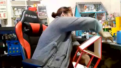 the Mini mami online show from November 17, 10:54 am