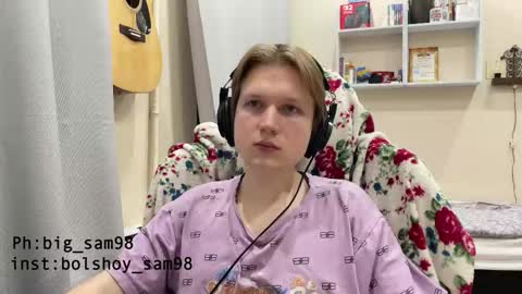 Snapshot of bigsamuel05 chatting on October 20, 4:18 pm bigsamuel05 online show from October 20, 4:18 pm