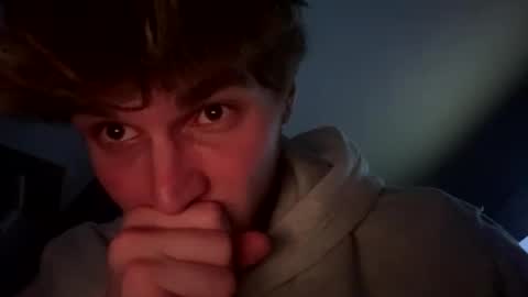 Snapshot of bigskinnyboyshh chatting on January 15, 7:37 am bigskinnyboyshh online show from January 15, 7:37 am