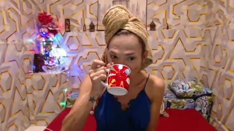 sophia online show from January 18, 8:52 am