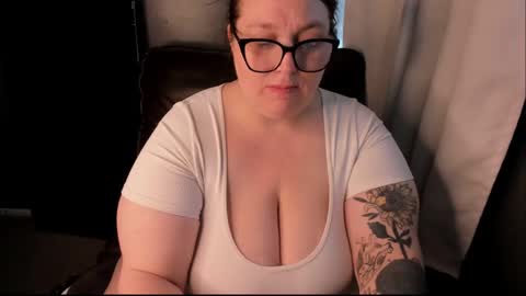 Snapshot of bigtittybbw chatting on September 17, 3:14 pm bigtittybbw online show from September 17, 3:14 pm