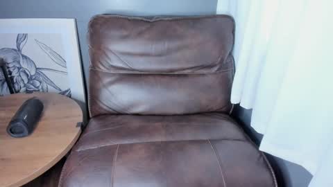 Snapshot of bigtittybbw chatting on October 7, 3:53 pm bigtittybbw online show from October 7, 3:53 pm