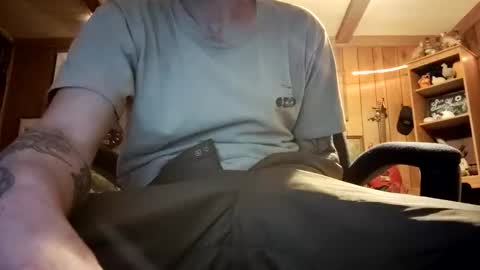 Snapshot of bigwytecock1979 chatting on December 9, 6:23 am bigwytecock1979 online show from December 9, 6:23 am