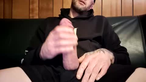 Snapshot of bigwytecock1979 chatting on February 16, 8:21 am bigwytecock1979 online show from February 16, 8:21 am