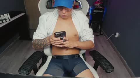 bigxboy96 online show from January 5, 7:17 pm