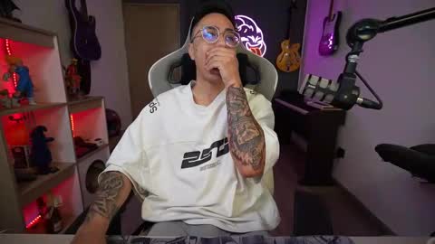 Snapshot of bigxboy96 chatting on November 2, 11:29 pm bigxboy96 online show from November 2, 11:29 pm