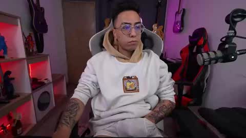 Snapshot of bigxboy96 chatting on December 2, 10:42 am bigxboy96 online show from December 2, 10:42 am