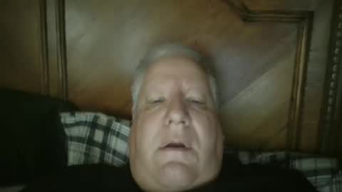 Snapshot of billernest99 chatting on November 17, 2:45 pm billernest99 online show from November 17, 2:45 pm