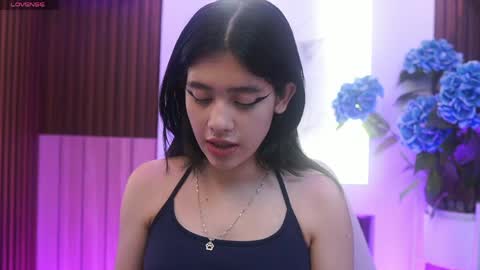 billiebrownn online show from April 17, 7:06 pm