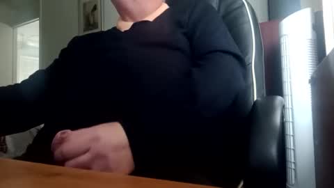 billlllllyb online show from October 18, 1:01 pm