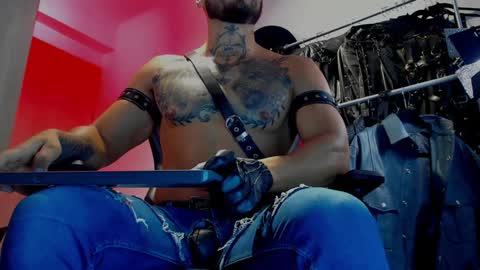 billy online show from December 25, 9:00 pm