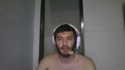 Snapshot of binhodm1 chatting on January 3, 9:36 am binhodm1 online show from January 3, 9:36 am