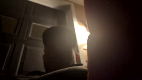 Snapshot of bird70 chatting on November 15, 12:41 am spunday online show from November 15, 12:41 am