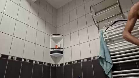 Snapshot of bisexdadd chatting on December 18, 3:11 pm bisexdadd online show from December 18, 3:11 pm