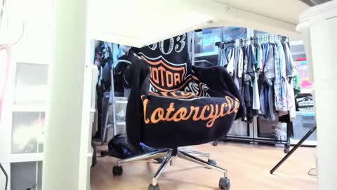 Snapshot of bisexualjay chatting on September 26, 1:48 pm bisexualjay online show from September 26, 1:48 pm