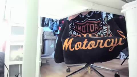 Snapshot of bisexualjay chatting on September 28, 12:54 pm bisexualjay online show from September 28, 12:54 pm