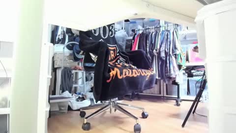 Snapshot of bisexualjay chatting on September 29, 7:19 pm bisexualjay online show from September 29, 7:19 pm