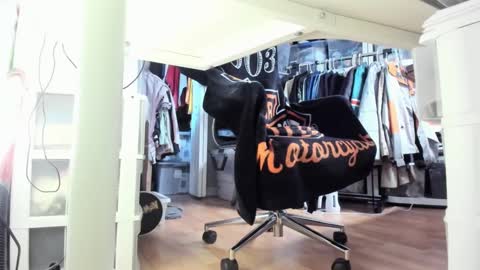 Snapshot of bisexualjay chatting on October 3, 2:58 pm bisexualjay online show from October 3, 2:58 pm