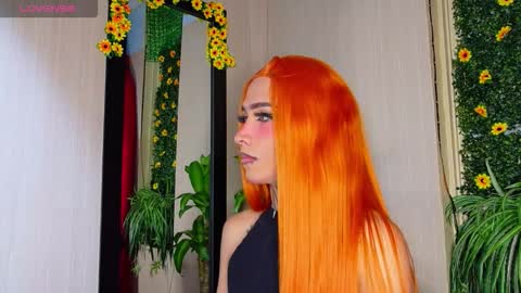 Snapshot of bitch_capelli chatting on September 23, 2:58 am .. .. online show from September 23, 2:58 am