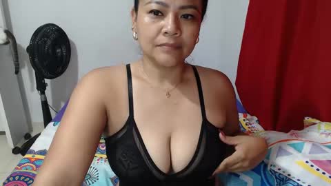 Snapshot of bitch_mommy_x chatting on October 22, 7:08 am I am everything. Your highness queen goddess mistress god daddy mommy boss master. you will address me as such online show from October 22, 7:08 am