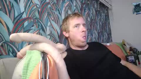 bizoukey15 online show from September 8, 8:30 pm