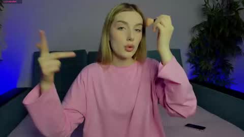 Julia online show from February 10, 8:31 am