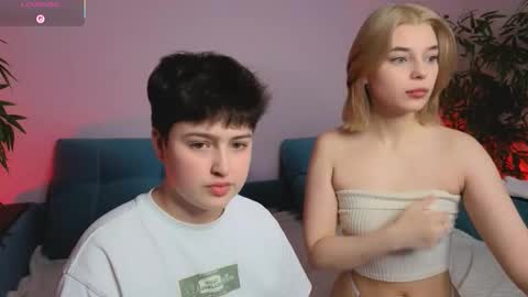 Julia online show from October 18, 3:20 am