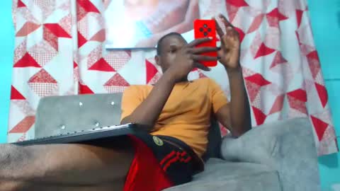 Snapshot of black30cmdick chatting on January 14, 2:29 am maquina online show from January 14, 2:29 am