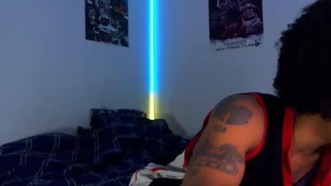 Snapshot of black_arthur chatting on November 22, 12:37 pm Black Arthur online show from November 22, 12:37 pm