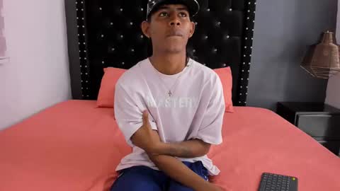 Snapshot of black_boy_22cm chatting on February 23, 2:29 am boy online show from February 23, 2:29 am