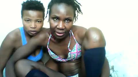 Snapshot of black_divas1 chatting on March 4, 8:09 am black_divas1 online show from March 4, 8:09 am