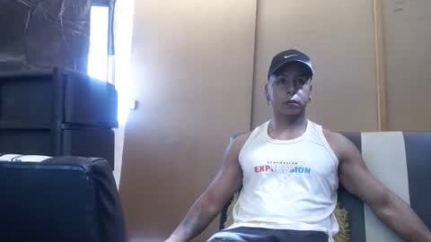 Snapshot of black_hot26 chatting on January 4, 2:46 pm black_hot26 online show from January 4, 2:46 pm