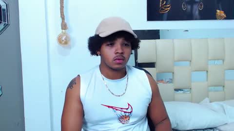 black_king_241 online show from March 11, 2:54 am