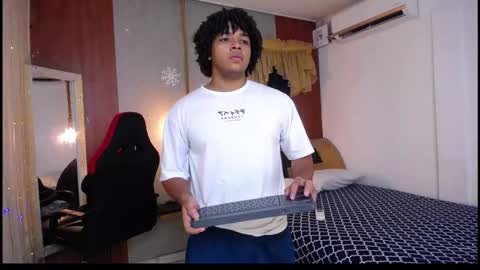 black_king_241 online show from February 4, 3:45 am