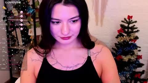 Snapshot of black_pant3r chatting on December 13, 2:43 am Mon Mon online show from December 13, 2:43 am