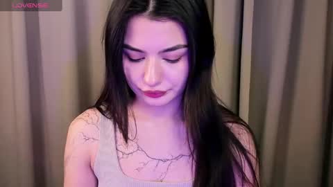 Snapshot of black_pant3r chatting on December 29, 2:49 am Mon Mon online show from December 29, 2:49 am