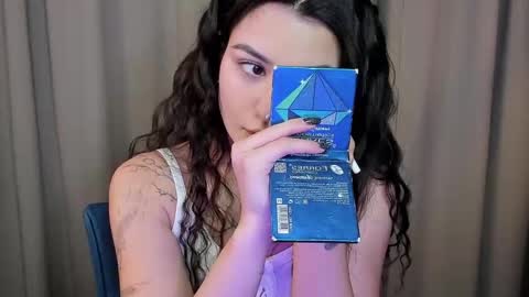 Snapshot of black_pant3r chatting on January 5, 2:38 am Mon Mon online show from January 5, 2:38 am